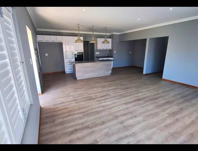 2 BEDROOM TOWNHOUSE FOR SALE IN HEIDERAND